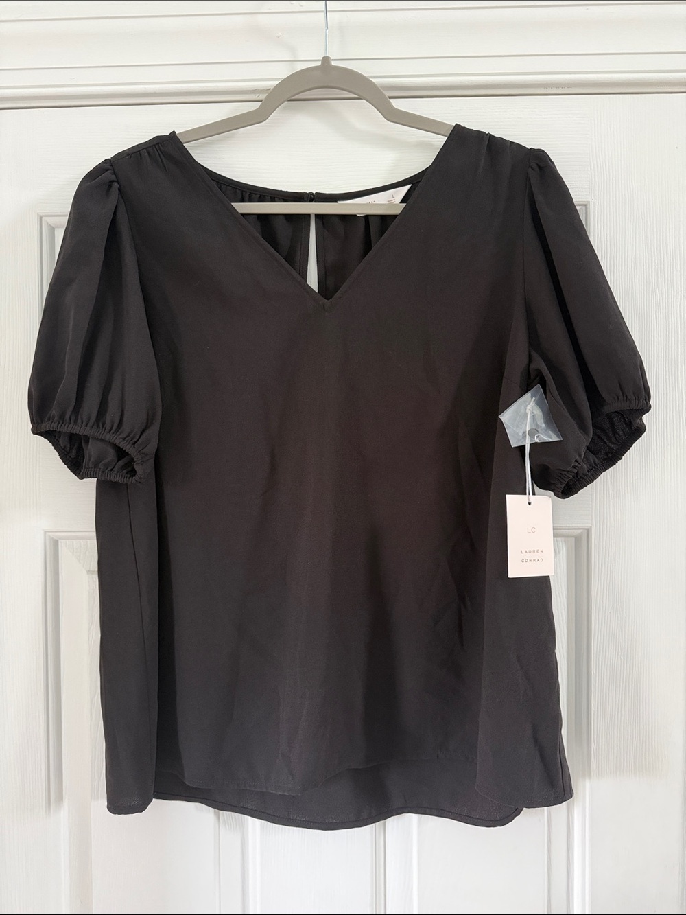 LC Lauren Conrad Black V-Neck Puff Sleeve Blouse